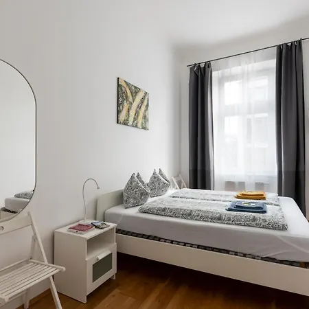 City-apartments - Friendly Reception & Free Bikes Грац