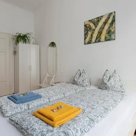 Апартаменты City-apartments - Friendly Reception & Free Bikes Грац