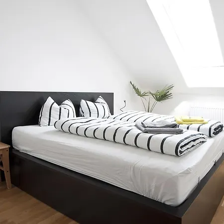 City-apartments - Friendly Reception & Free Bikes Štýrský Hradec